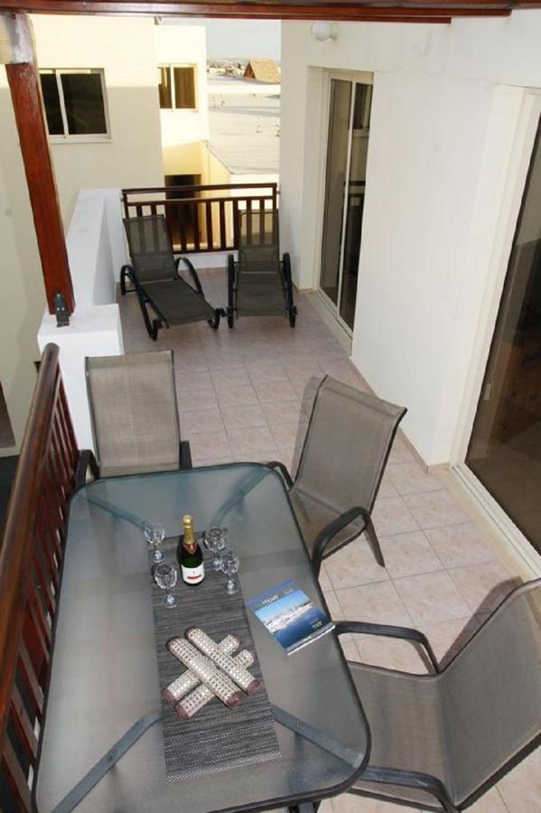 Pleasantly Furnished Apartment B201 With Large Terrace, Wi-Fi & Android Tv Peyia Luaran gambar