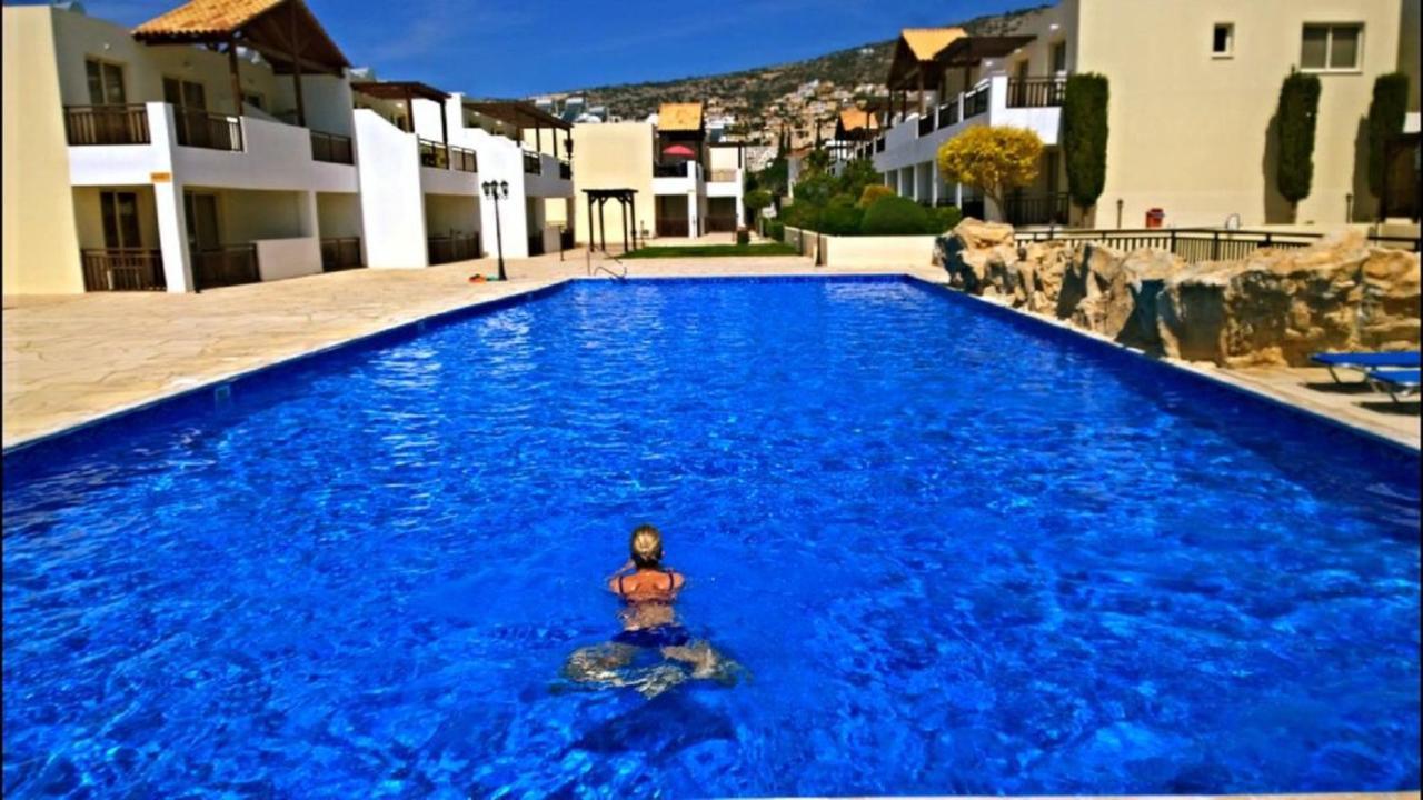 Pleasantly Furnished Apartment B201 With Large Terrace, Wi-Fi & Android Tv Peyia Luaran gambar